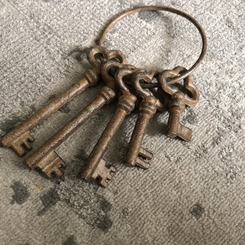 Vintage keys, skeleton keys, magic keys of luck, Victorian,Stem punk.NWOT